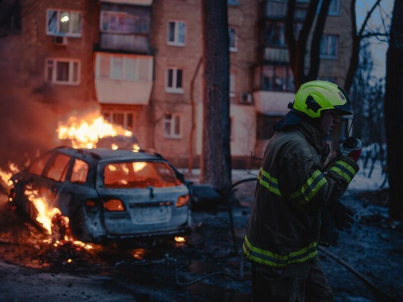 22 раненых, 55 эвакуированных. В Киеве спасатели завершили работы по ликвидации последствий ракетной атаки