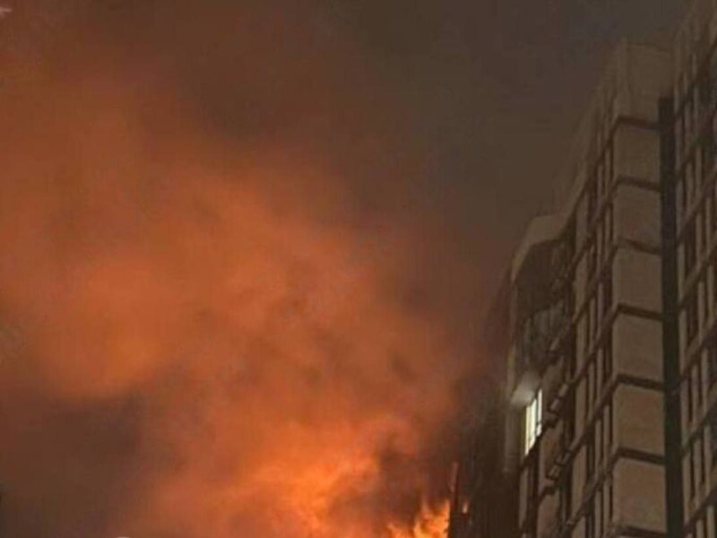 В Одессе из-за атаки РФ ударными дронами возникли пожары, известно о двух пострадавших. СМИ сообщили, что горит многоэтажка