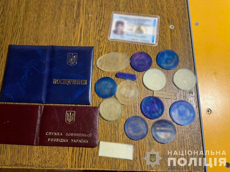 Водительские права – $350, паспорт – $1200. Полиция обнаружила массовое производство фальшивых документов в Харьковской области
