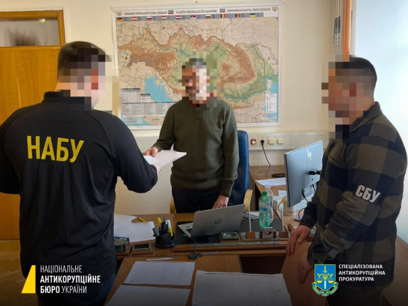 Двох ексдепутатів Одеської облради підозрюють у крадіжці 32 барж Дунайського пароплавства