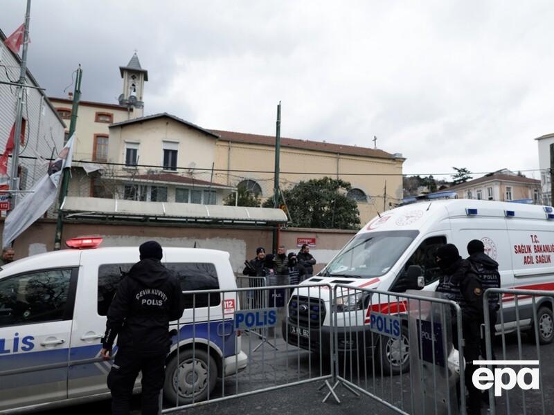 В Турции вооруженные люди напали на католическую церковь, есть погибший