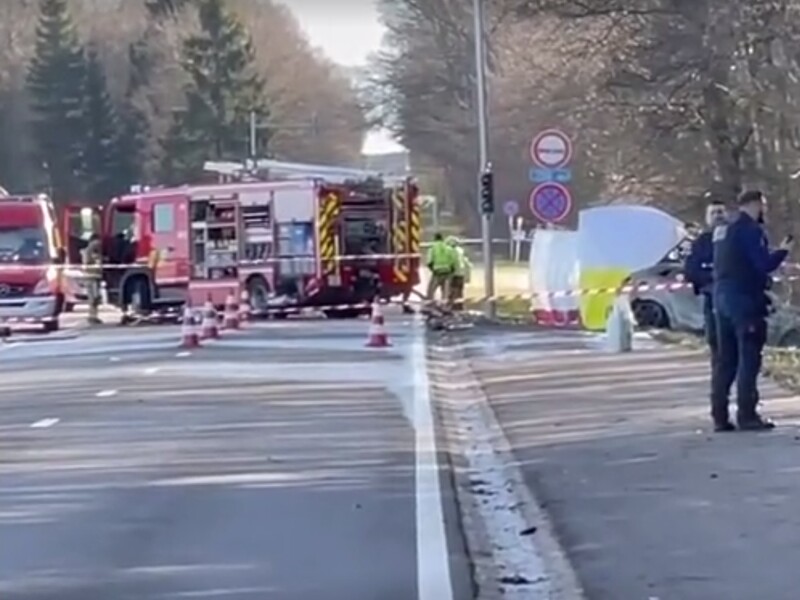 В Бельгии на автотрассе потерпел крушение самолет, погибли два человека
