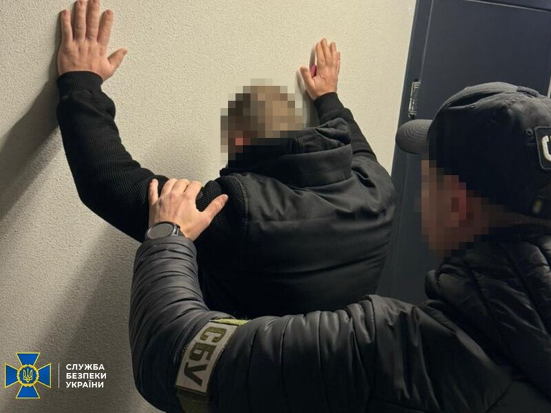 В Одеській області затримали громадянина іншої країни за підозрою в тому, що він видавав себе за контррозвідника і "пропонував працевлаштування" в СБУ