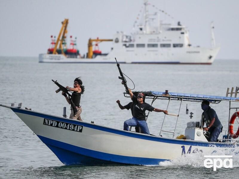 Появились признаки возвращения в море сомалийских пиратов – Bloomberg