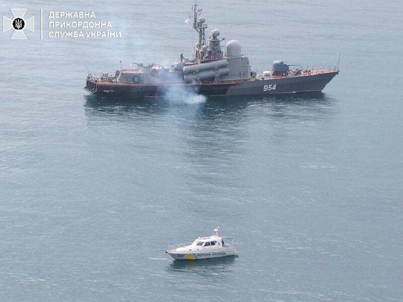 В британской разведке рассказали, чем занимался российский корабль "Ивановец", который потопили надводные дроны ГУР