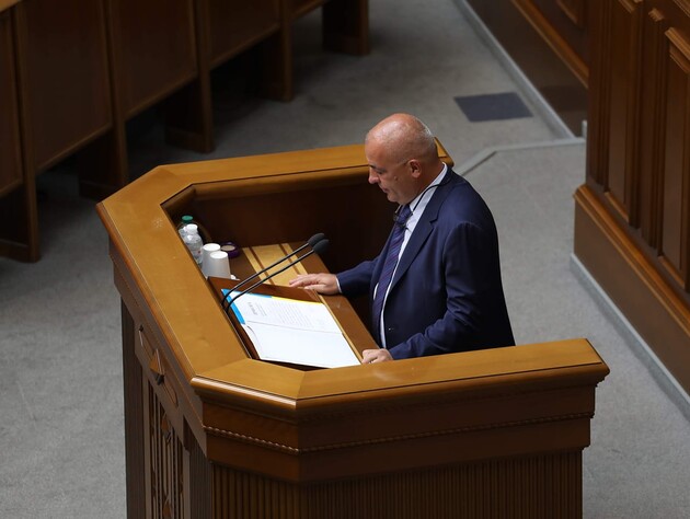 Парламент уволил члена ЦИК Буглака, который с начала широкомасштабной войны работал 
