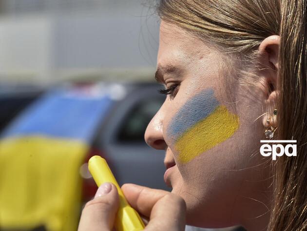 Процент украинцев, считающих правильным развитие событий в Украине, уменьшился до 40 – опрос