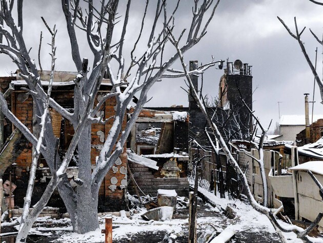 Обстріл і пожежа в Харкові. 1 тис. будинків залишаються без світла, криміналісти передали сім тіл на ДНК-експертизу