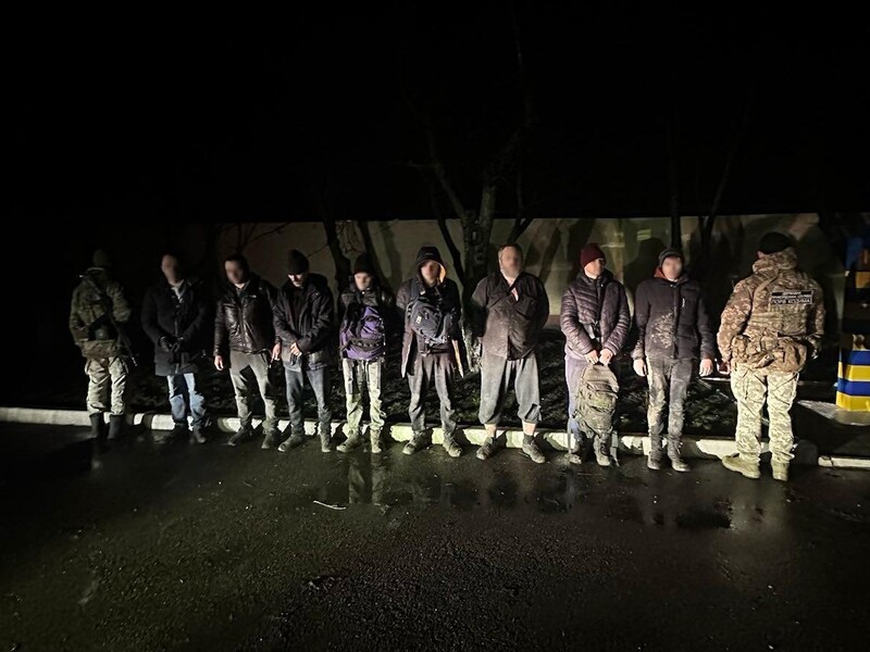 "На чужбине нелегко". В ГПСУ сообщили о задержании девяти украинцев на границе с Молдовой, один из них шел в Украину