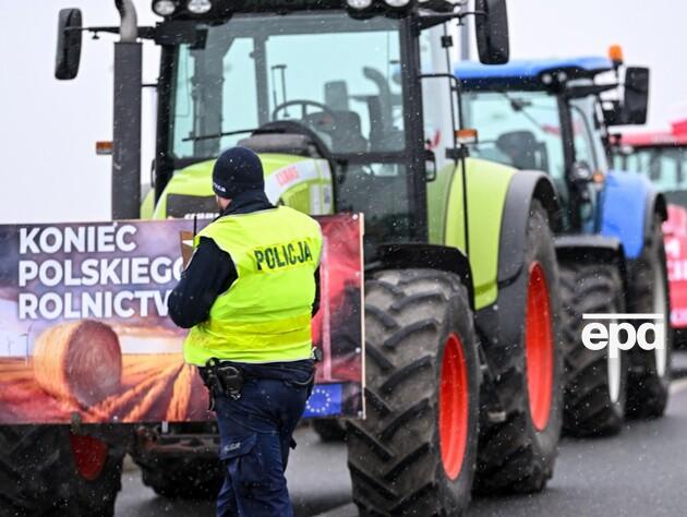 Польские фермеры начали протест еще в двух пунктах пропуска и снова заблокировали 