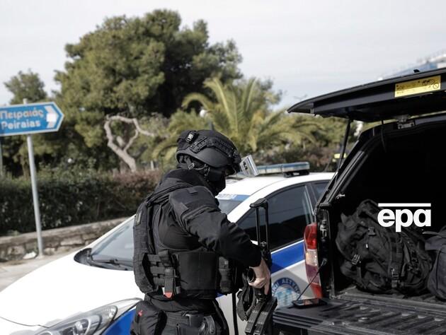 В судоходной компании в Греции бывший сотрудник убил трех человек и застрелился. СМИ пишут, что среди погибших есть глава компании