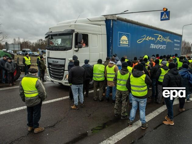 На границе из-за протеста польских фермеров скопилось больше 3 тыс. грузовиков – Госпогранслужба Украины
