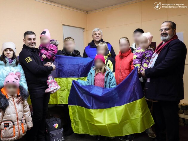 В Украину из РФ и с временно оккупированных территорий вернули еще 11 детей. Фото