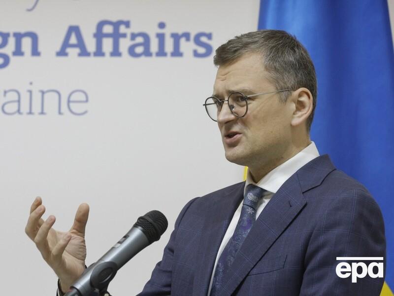 "Каждый день дебатов – еще одна смерть". Украина потеряла Авдеевку, пока "кто-то все еще обсуждает решение" в Конгрессе, заявил Кулеба