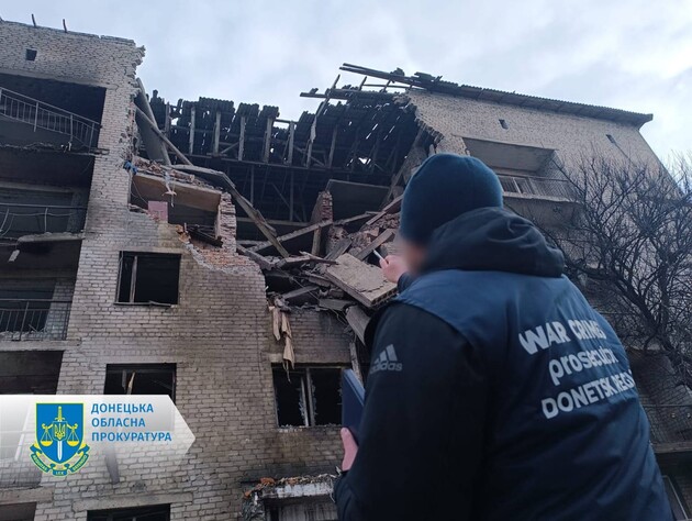 Оккупанты ночью ударили дронами Shahed по общежитиям в Донецкой области, где жили 90 переселенцев. Видео
