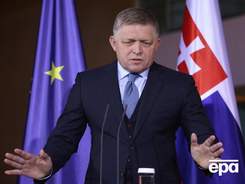 Фицо заявил, что Словакия выступит против "экономического безвиза" для Украины, если ее фермеров "не защитят" от украинской агропродукции