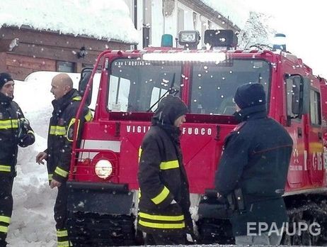 В Италии на месте схода лавины на отель обнаружили тела трех погибших – СМИ