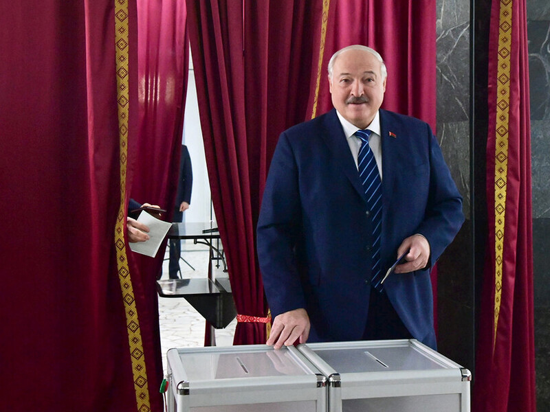 У США назвали фіктивними вибори в Білорусі. Лукашенко заявив, що таких "чесних" виборів немає ніде у світі