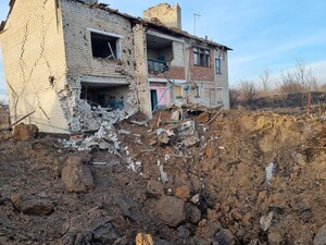 Загиблий у Сумській області, удар авіабомбами по Торецьку, поранені в Херсонській і Дніпропетровській областях. Зведення ОВА за добу
