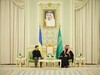 Зеленский обменялся мнениями с наследным принцем Саудовской Аравии о возможных путях завершения войны в Украине