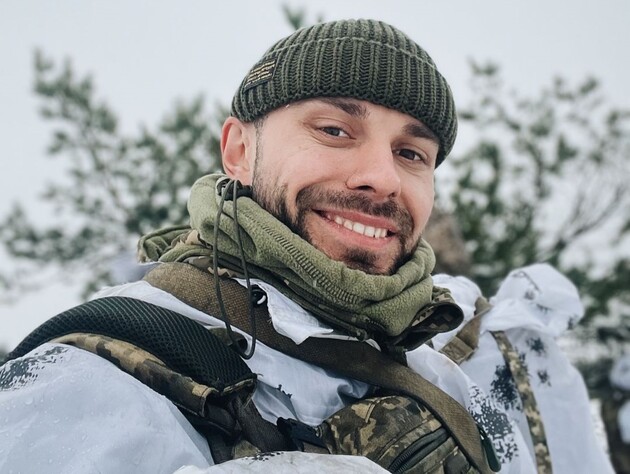Ведучий Дрімаловський, який із початку лютого проходить навчання у десантних військах, показав нове фото зі служби