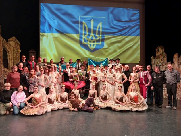 С коллегами попрощались виртуально. Трое львовских артистов балета не вернулись в Украину после завершения зарубежных гастролей