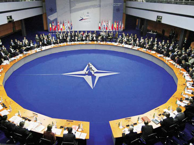 Члены НАТО осудили жестокий разгон Евромайдана