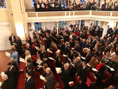 Трамп и его супруга прибыли в епископальную церковь на традиционную службу