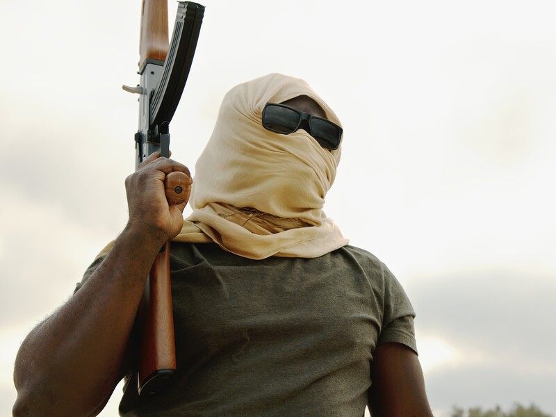 В Нигерии боевики похитили около 300 учеников из местной школы