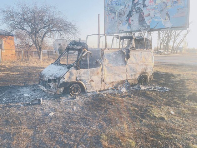 Оккупанты в Волчанске попали дроном в гражданский автомобиль, погибли два человека. Фото