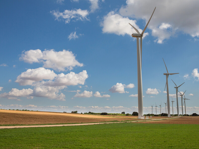 Украинская ветроэнергетическая ассоциация: Вопросы по долгам перед производителями "зеленой" электроэнергии до сих пор не решили
