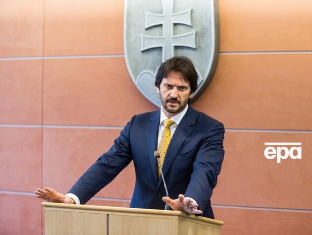 Министр обороны Словакии заявил, что вместо войск НАТО в Украину нужно вернуть ее мужчин