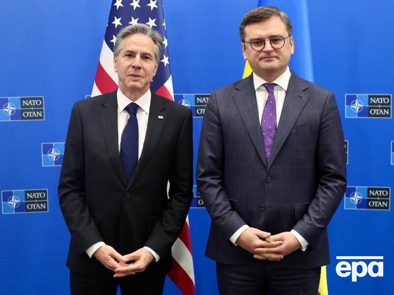 Кулеба подякував Блінкену за новий пакет допомоги від США і попередив, що Україна потребує термінової підтримки