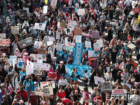 Задержанным на акциях протеста против Трампа пригрозили 10 годами тюрьмы 