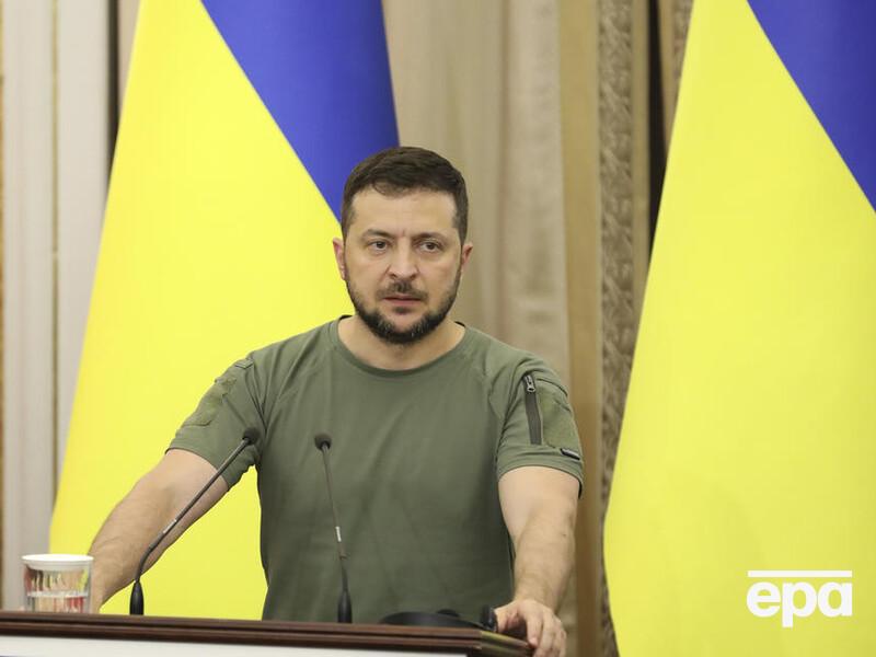 Зеленский призвал украинцев не оставлять наедине со сложностями тех, кто нуждается в поддержке