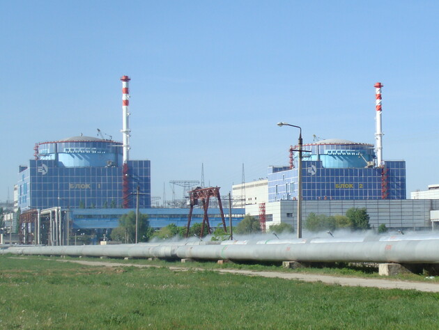 На Хмельницкой АЭС ранее запланированного срока подключили энергоблок, который был на ремонте
