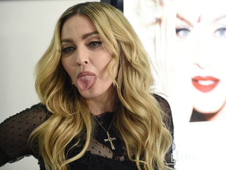 Мадонна спела нецензурную песню о Трампе