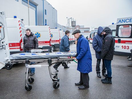 Украинцев будут отправлять на лечение за границу в зависимости от их состояния, а не трижды в год – заявление Минздрава и Минфина