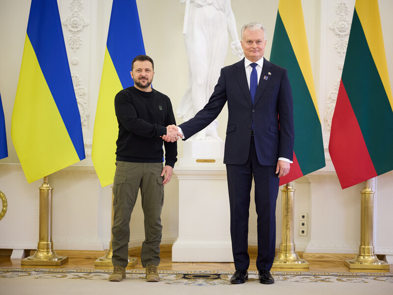Зеленский встретился в Литве с Науседой, говорили, в частности, о "вопросе номер один" для Украины 