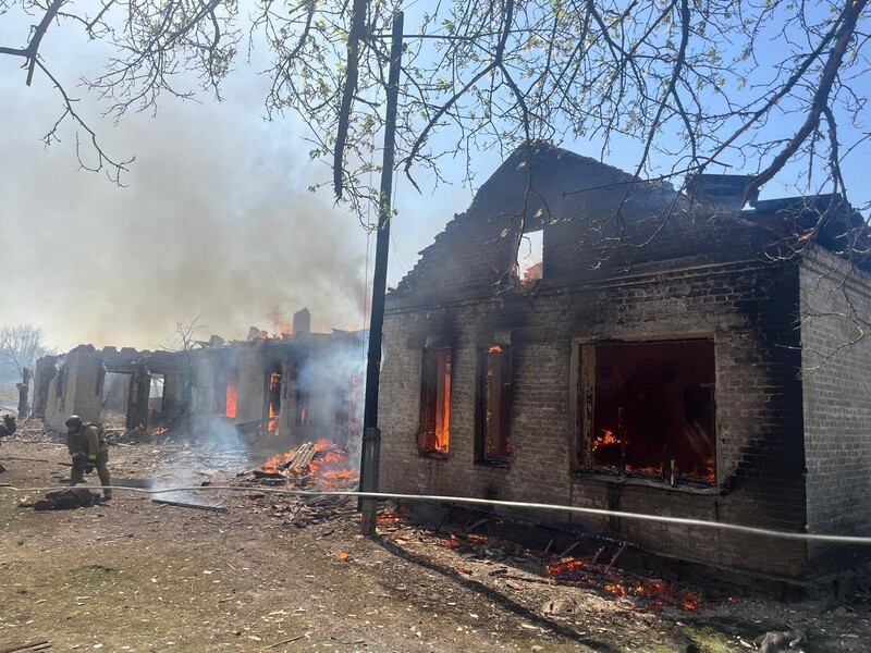 Масовані обстріли Харківської області, авіаудар по Сумах, загиблі в Донецькій області. Зведення ОВА за добу