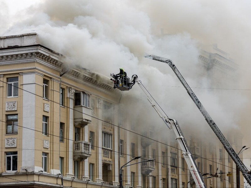 Оккупанты ударили по жилому дому в Днепре ракетой Х-22. Филатов объявил в городе траур