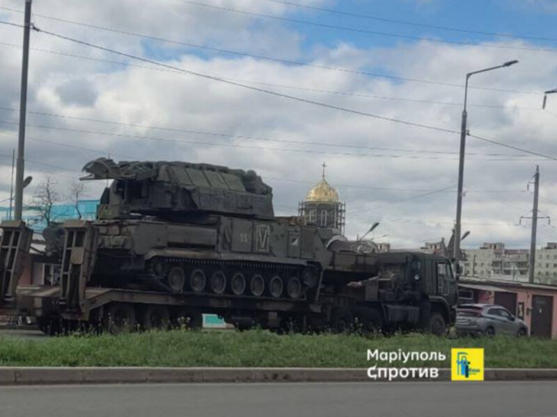 "По меньшей мере один пропущенный". Андрющенко заявил об ударе по оккупантам в Мариуполе 