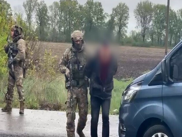 Поліція показала, як затримували підозрюваних у вбивстві поліцейского у Вінницькій області. Фото, відео
