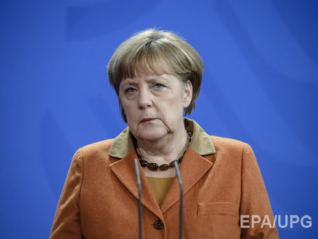 Меркель заверила, что не покупает ботов для Facebook