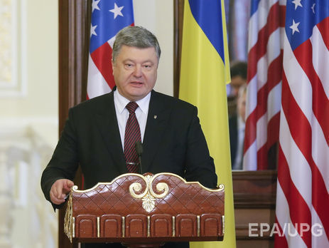 Порошенко: Украина может отвечать на кибератаки России