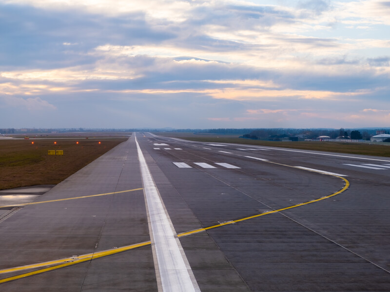 Росія будує новий аеродром у Бєлгородській області. Опубліковано супутникові знімки