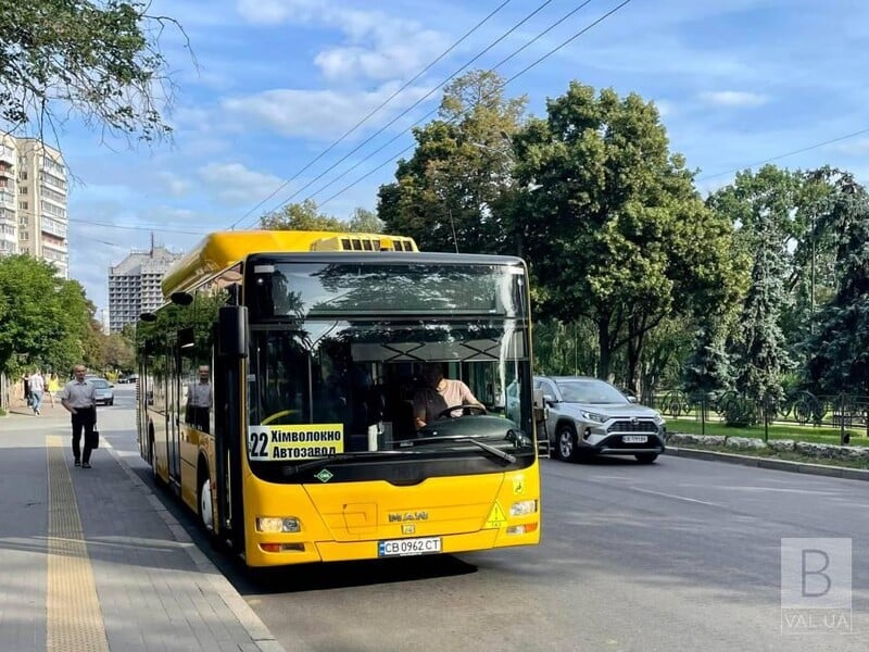 Совет обороны области должен возобновить движение транспорта в Чернигове, его остановка угрожает безопасности людей – и.о. мэра города