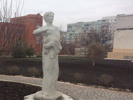 В Мариуполе во вторую годовщину обстрела 