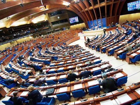 ПАСЕ приняла резолюцию, в которой содержится требование к РФ освободить журналистов Семену и Сущенко