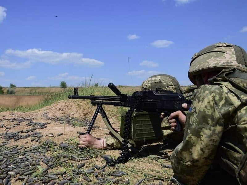 У Луганській області РФ намагається прорвати українську оборону одразу із трьох боків – ОВА